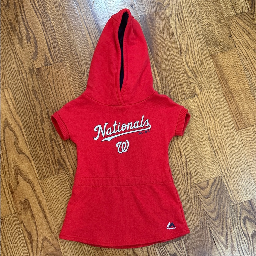 Washington Nationals Hooded Dress/Sweatshirt. Like New Condition.